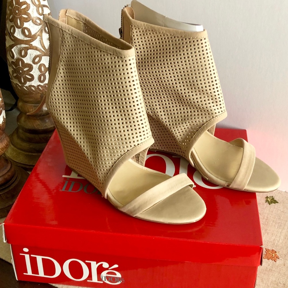 iDore Women Shoes 👠